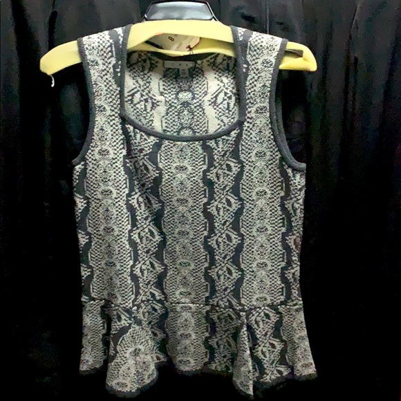 Peplum Shell - Picture 3 of 5